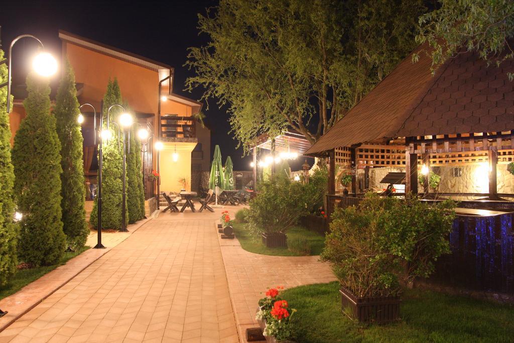 Rixo'S Guesthouse Cîrcea Zewnętrze zdjęcie