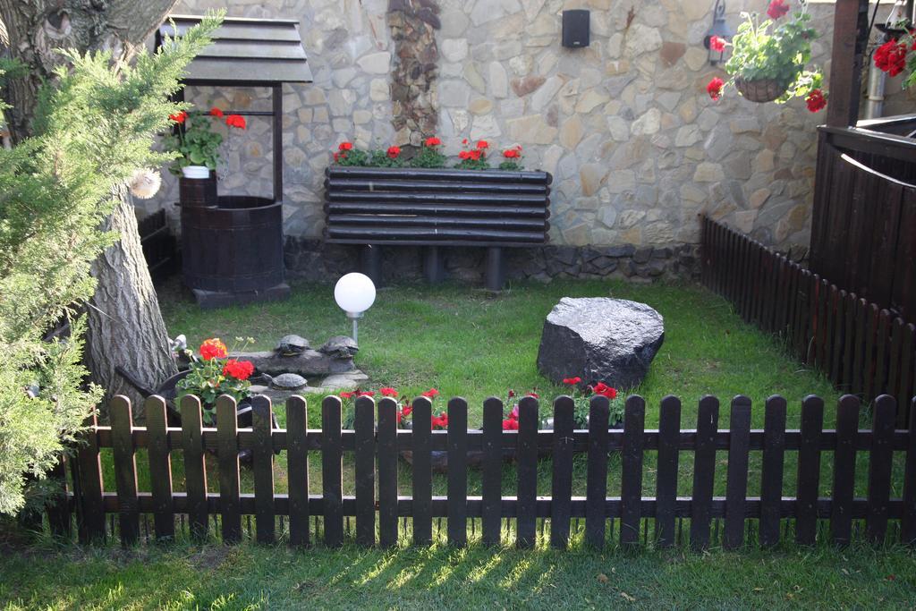 Rixo'S Guesthouse Cîrcea Zewnętrze zdjęcie